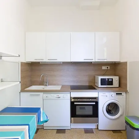 10 Min Walk From The Beach 빌라