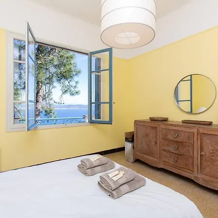 빌라 10 Min Walk From The Beach