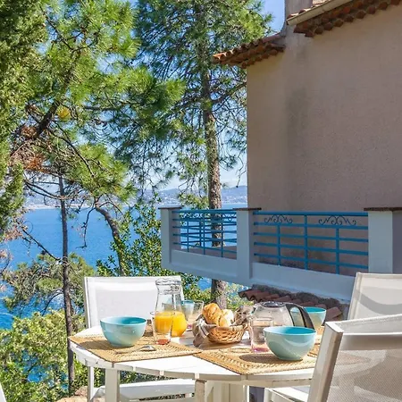 빌라 10 Min Walk From The Beach 테울쉬르메르